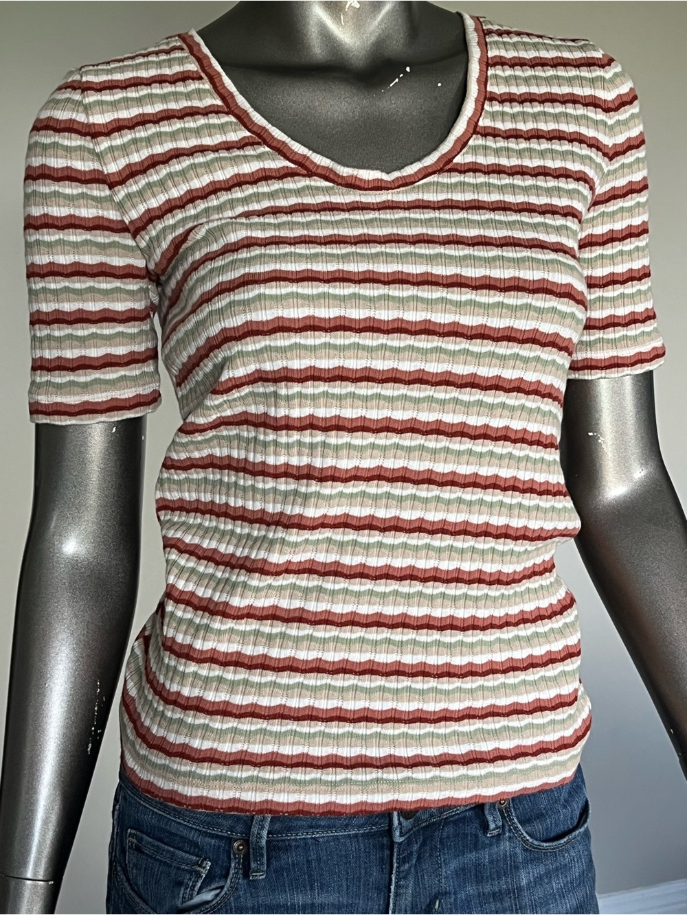 LOFT Short-Sleeve Ribbed Stripe Tee in White & Rust